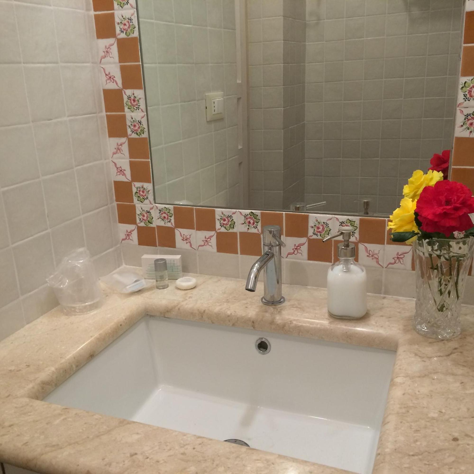 Il Giardino Segreto Bed & Breakfast ทรัปปิเตลโล ภายนอก รูปภาพ